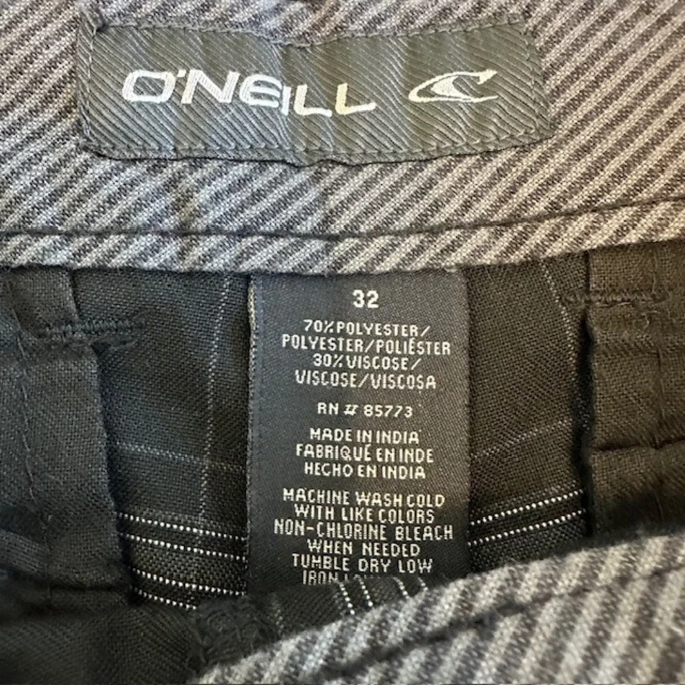 O'Neill Plaid Shorts Hybrid Casual Walk Black Size 32‎